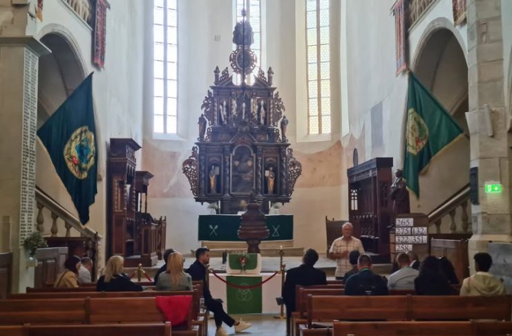 568743817_809179501806276_8302369883520495441_n